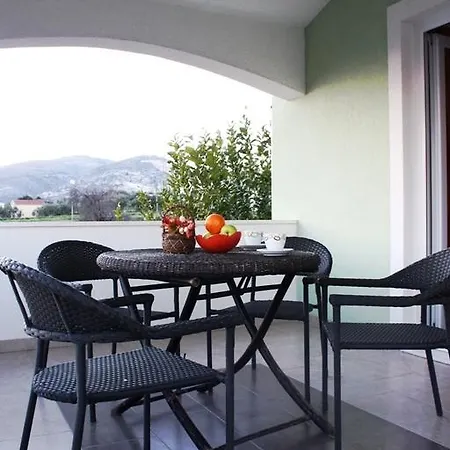 Jelena Apartmán *